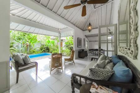 Hideaways Seminyak Villa المظهر الخارجي الصورة